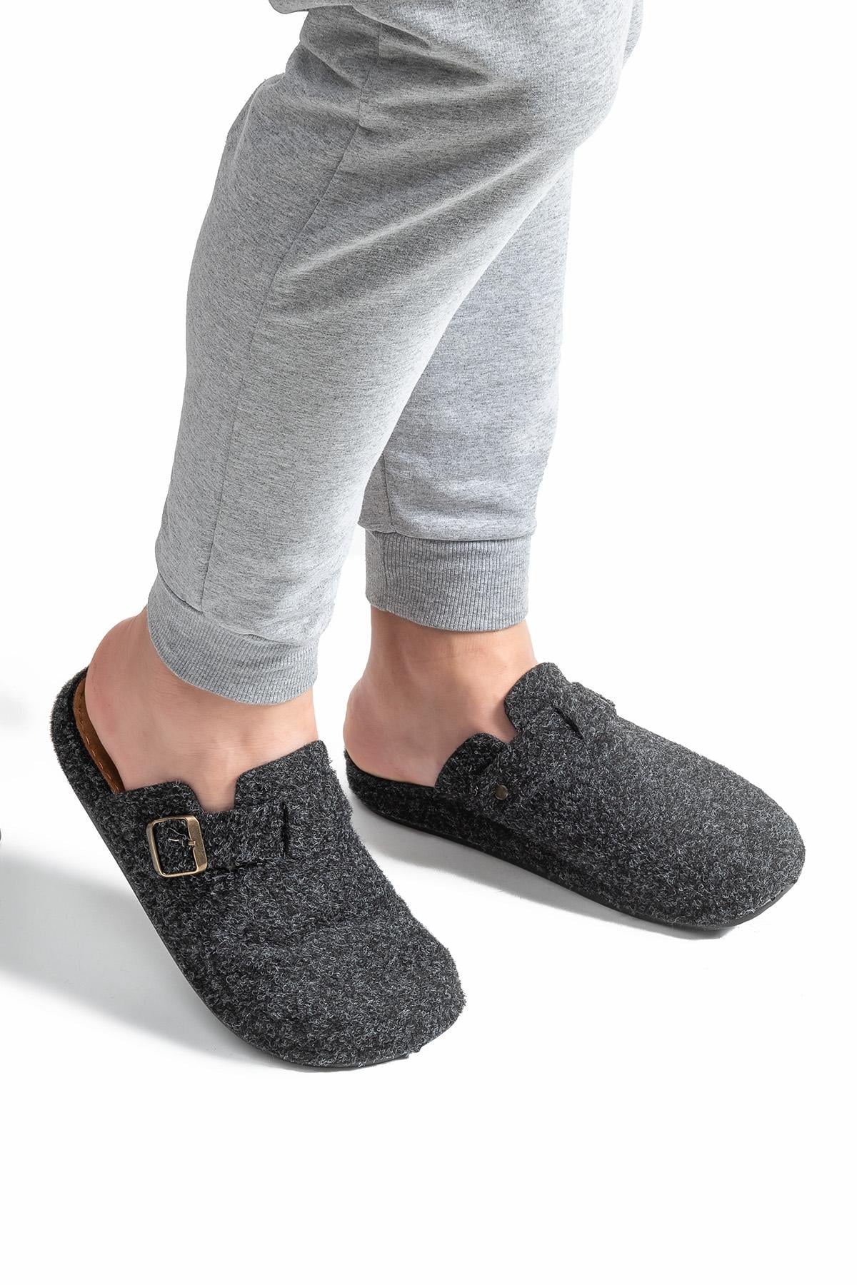  Manu Erkek Ev Terliği Siyah 41/45