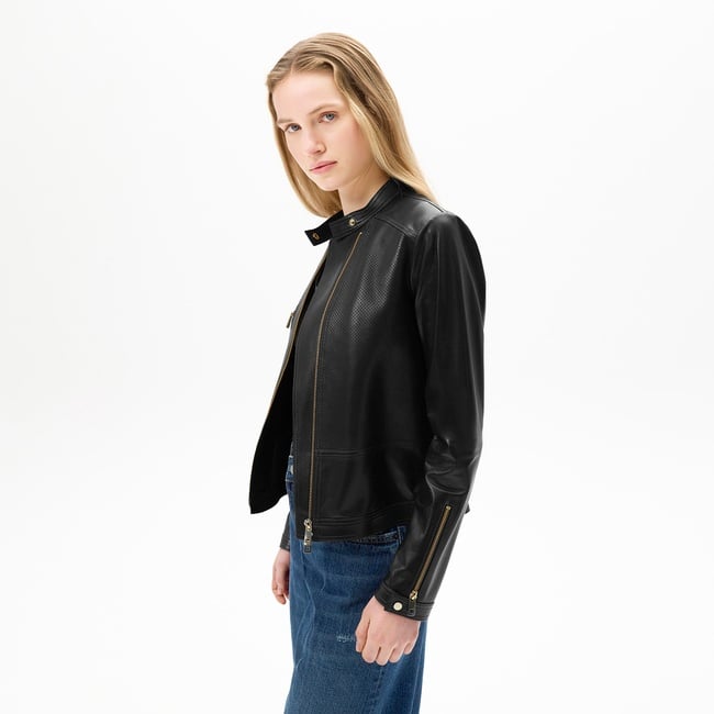  Kadın Siyah Perfore Detaylı Deri Ceket