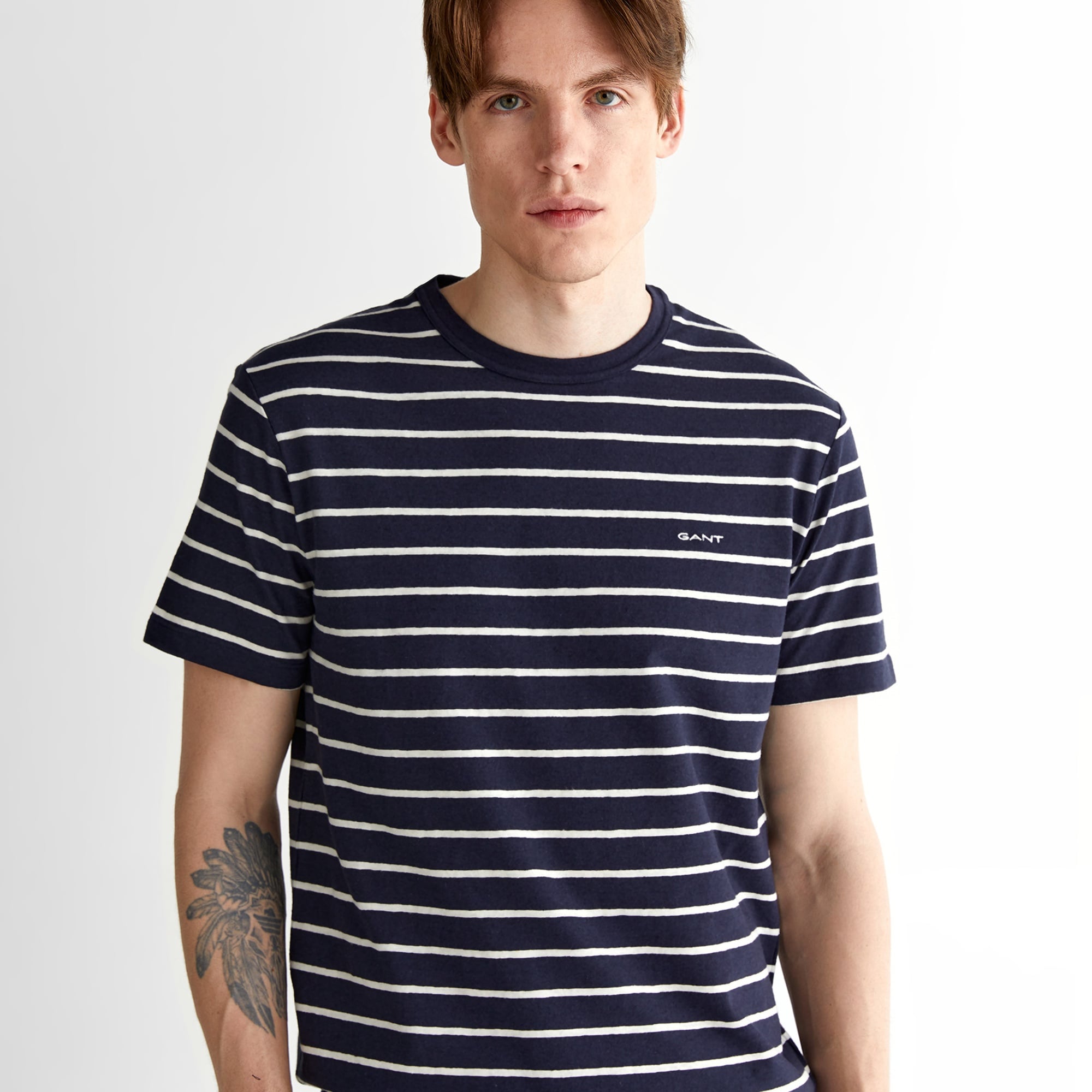 GANT Erkek Lacivert Regular Fit Bisiklet Yaka Çizgili T-Shirt