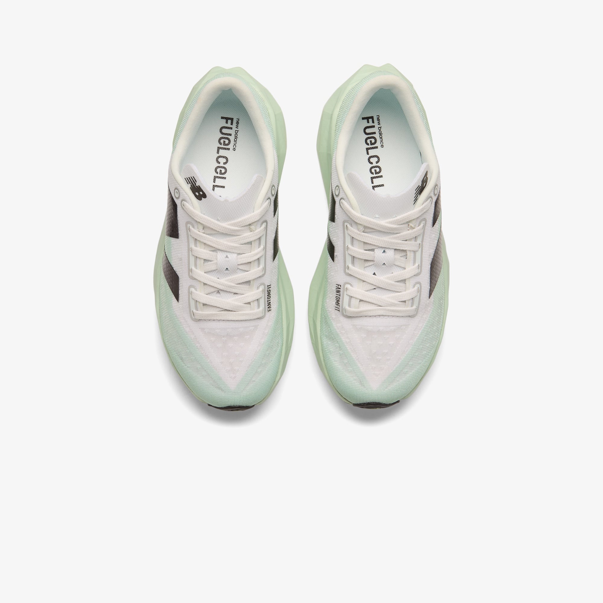 New Balance Fuelcell Rebel V4 Kadın Krem Koşu Ayakkabısı