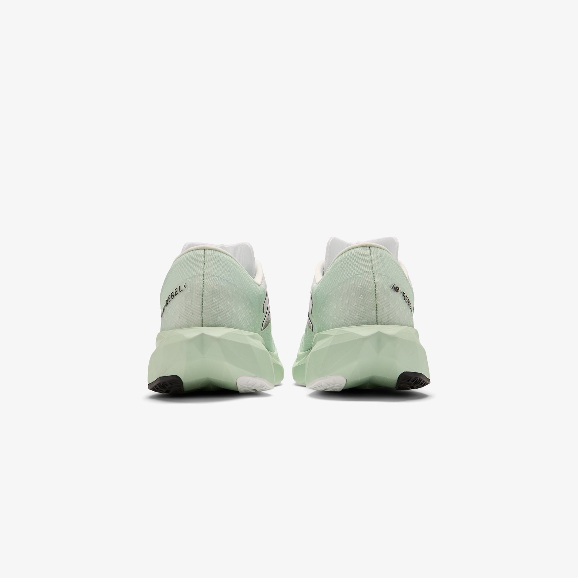 New Balance Rebel V4 Erkek Krem Koşu Ayakkabısı