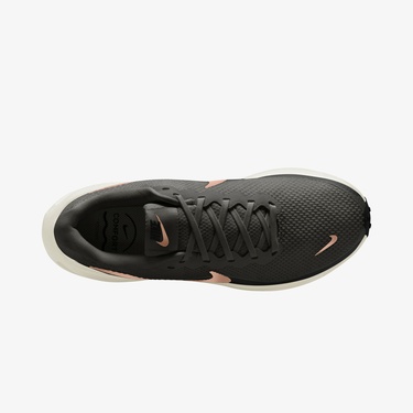  Nike Revolution 8 Kadın Gri Koşu Ayakkabısı