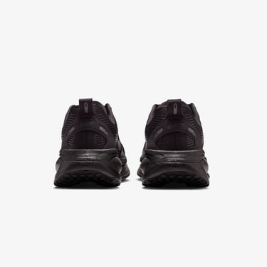  Nike Vomero 18 Kadın Siyah Koşu Ayakkabısı