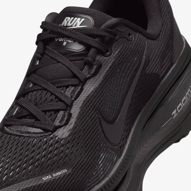  Nike Vomero 18 Kadın Siyah Koşu Ayakkabısı