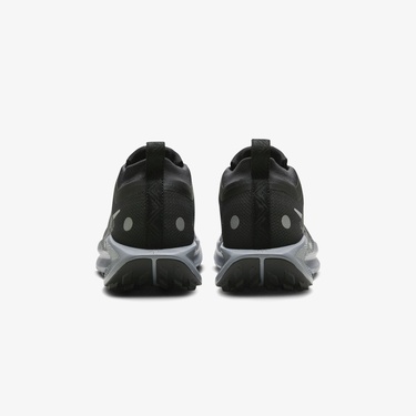  Nike Pegasus Trail 5 Gore-Tex Kadın Siyah Koşu Ayakkabısı