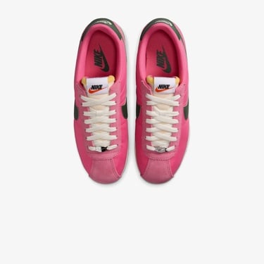  Nike Cortez Kadın Pembe Spor Ayakkabı