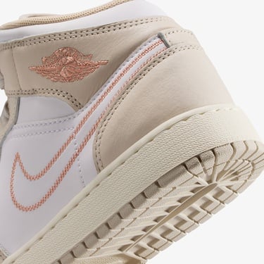  Jordan Air 1 Mid SE Genç Çocuk Bej Spor Ayakkabı