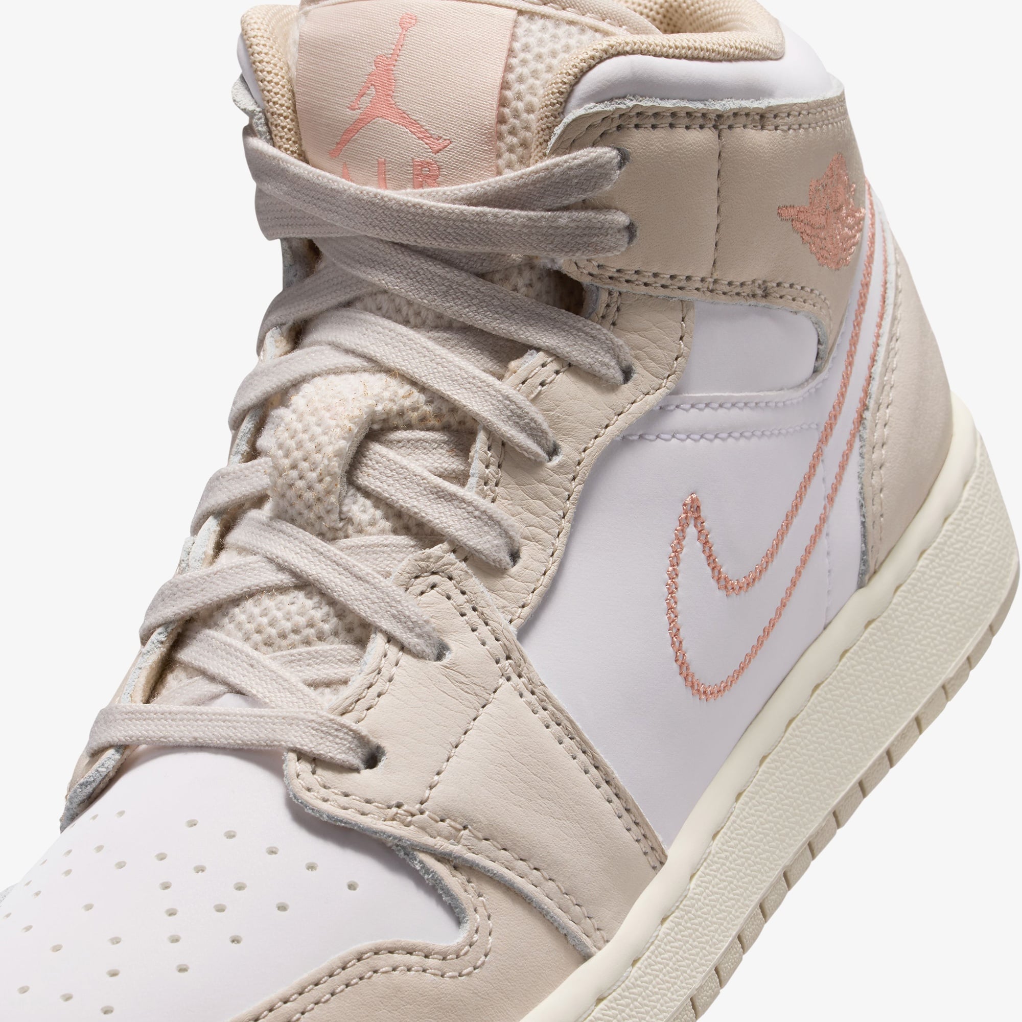 Jordan Air 1 Mid SE Bej Spor Ayakkabı