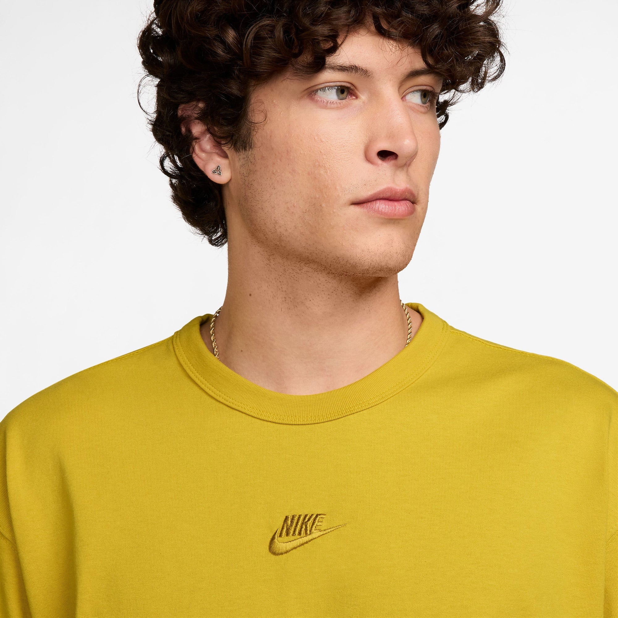 Nike Sportswear Premium Essentials Erkek Sarı T-Shirt