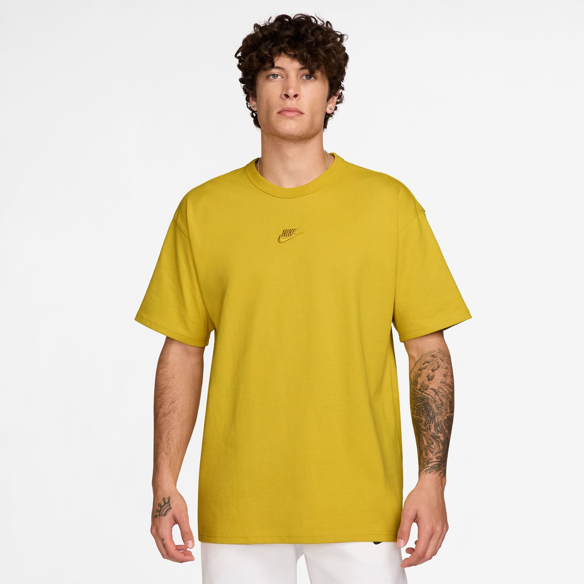 Nike Sportswear Premium Essentials Erkek Sarı T-Shirt