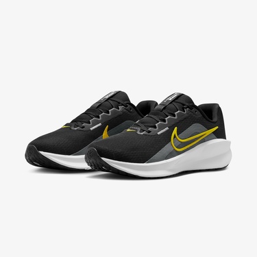  Nike Downshifter 13 Erkek Siyah Koşu Ayakkabısı
