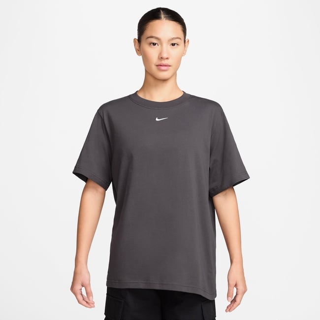  Nike Sportswear Essential Kadın Gri T-Shirt