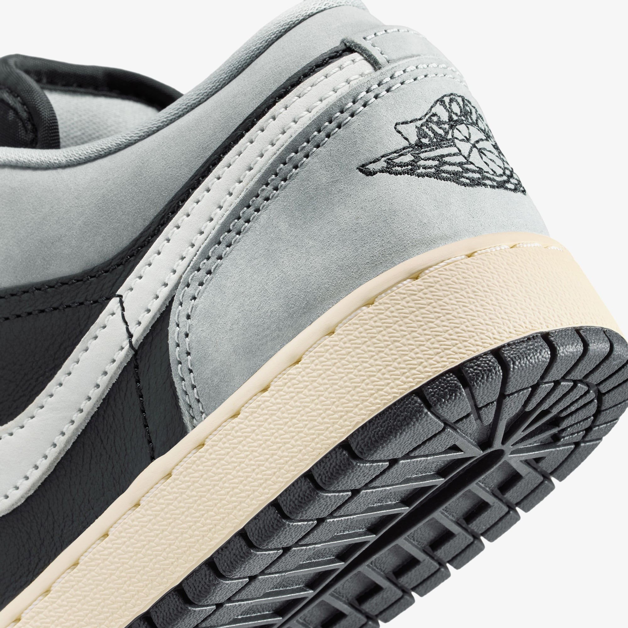 Jordan Air 1 Low SE Gri Spor Ayakkabı