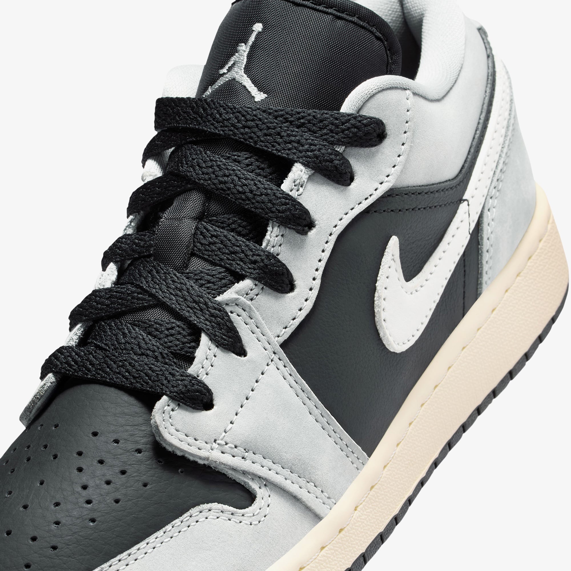 Jordan Air 1 Low SE Gri Spor Ayakkabı