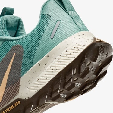  Nike Juniper Trail 3 Kadın Yeşil Koşu Ayakkabısı