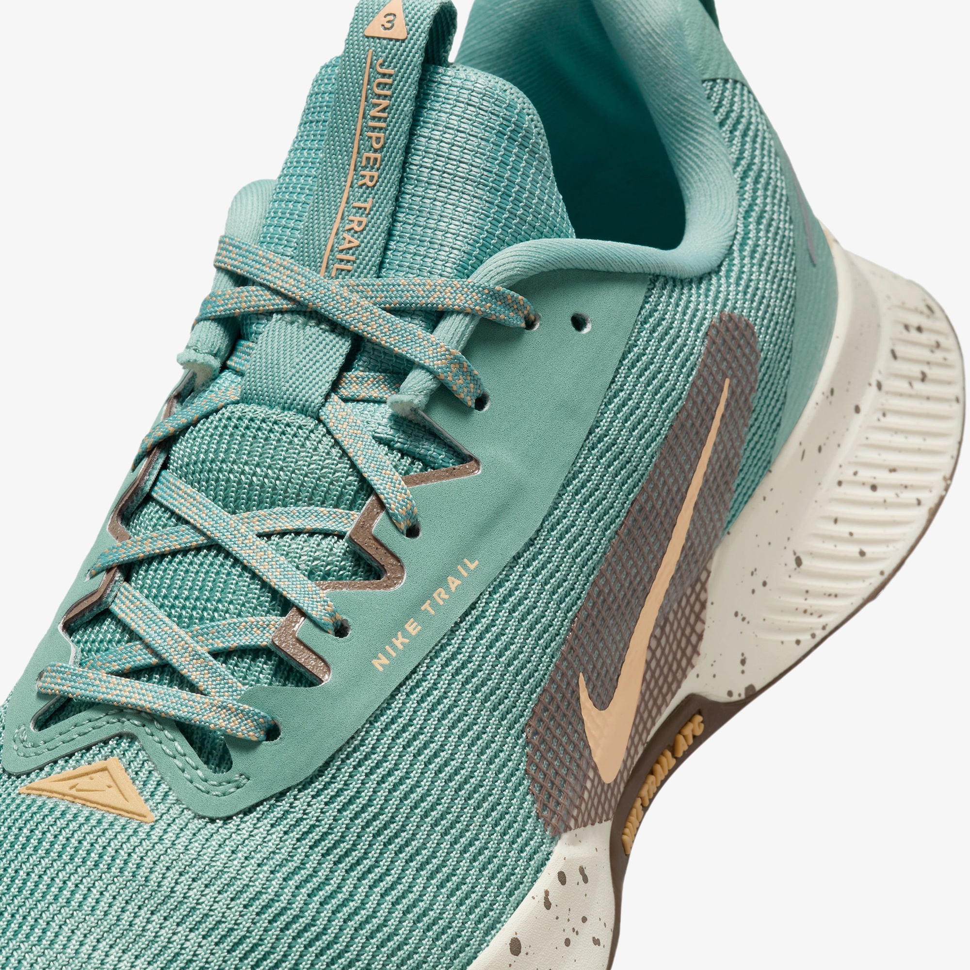 Nike Juniper Trail 3 Kadın Yeşil Koşu Ayakkabısı