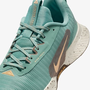  Nike Juniper Trail 3 Kadın Yeşil Koşu Ayakkabısı
