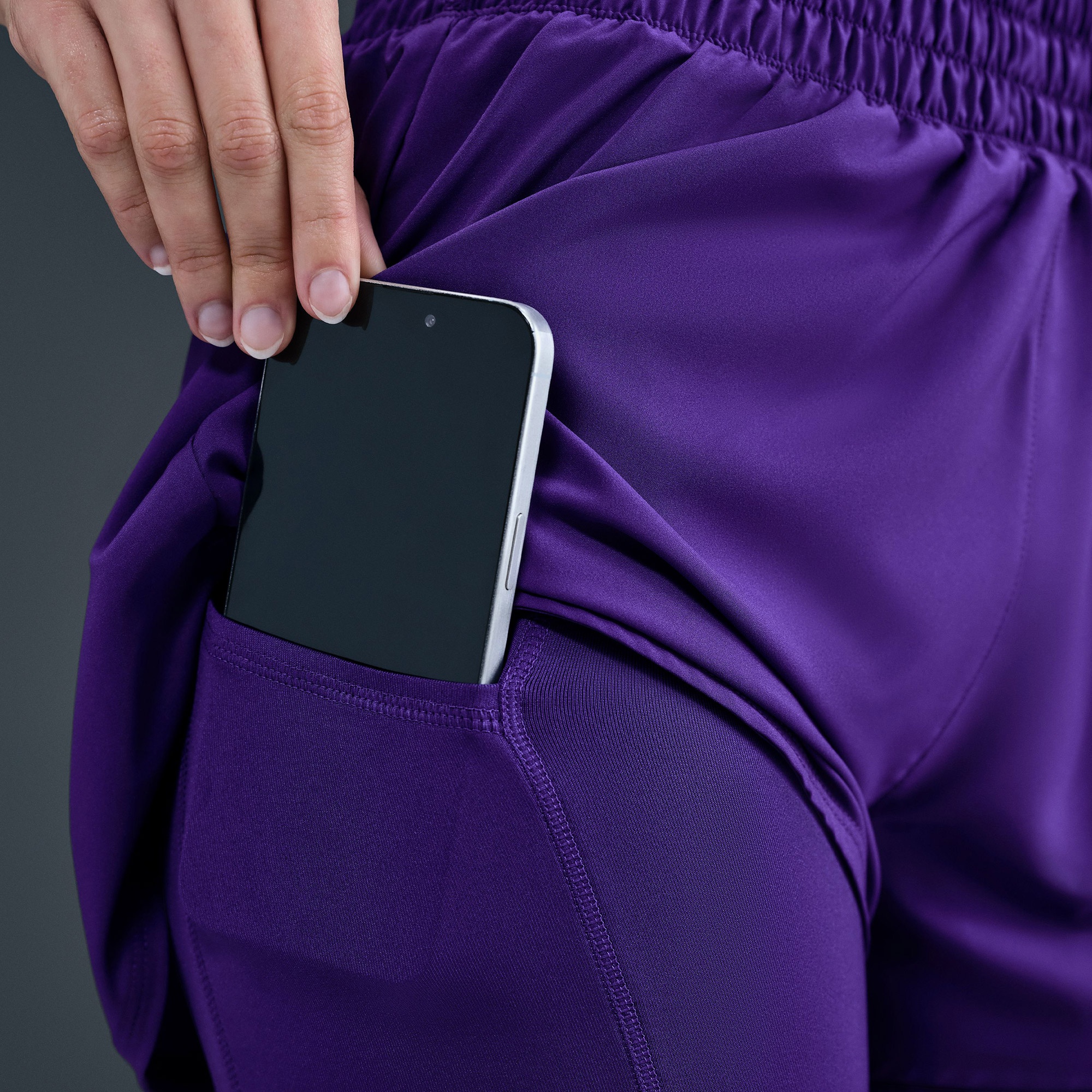 Nike One Dri-Fit 8 cm Kadın Mor Şort