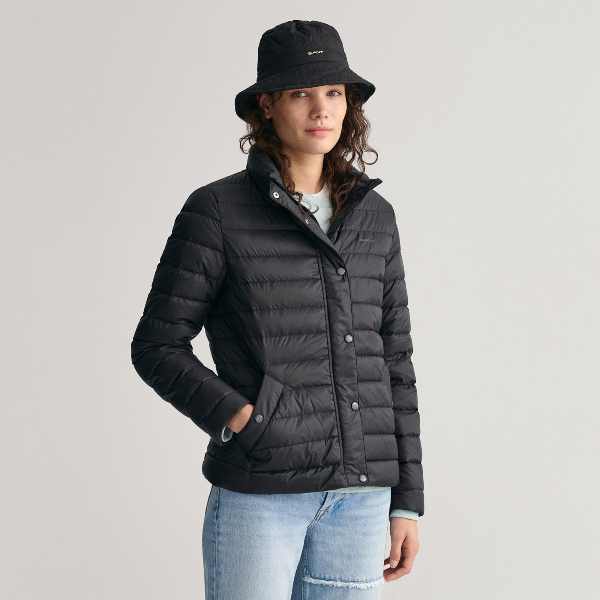 GANT Kadın Siyah Dik Yaka Kapitone Mont