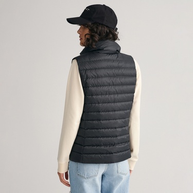  GANT Kadın Siyah Regular Fit Dik Yaka Kapitone Yelek