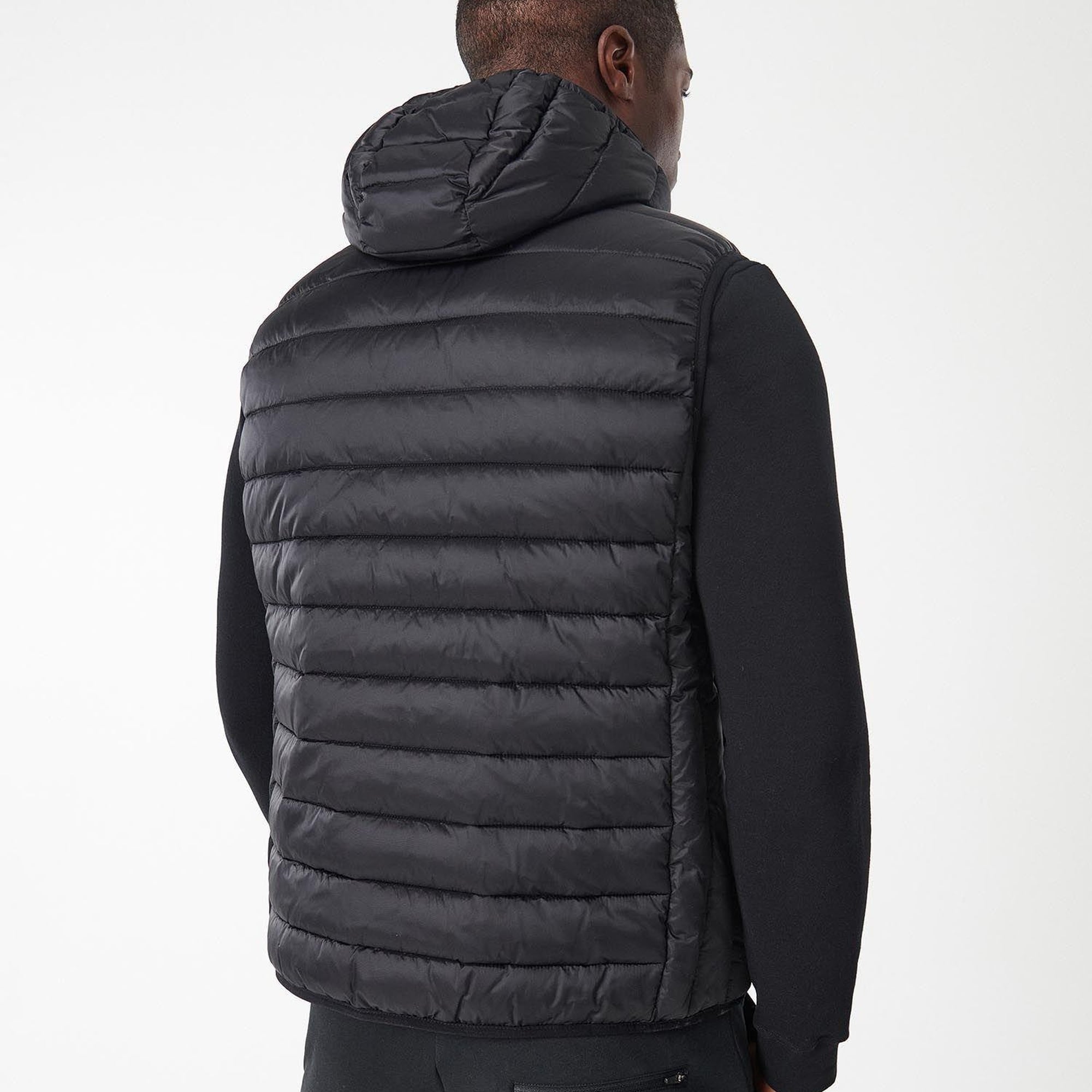 B.Int. Ousten Kapüşonlu Yelek