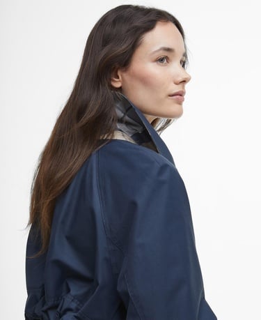  Barbour Beatrix Showerproof Ceket