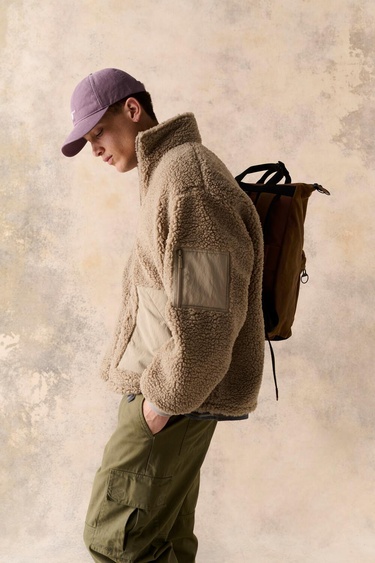  Barbour Field Yağlı Sırt Çantası