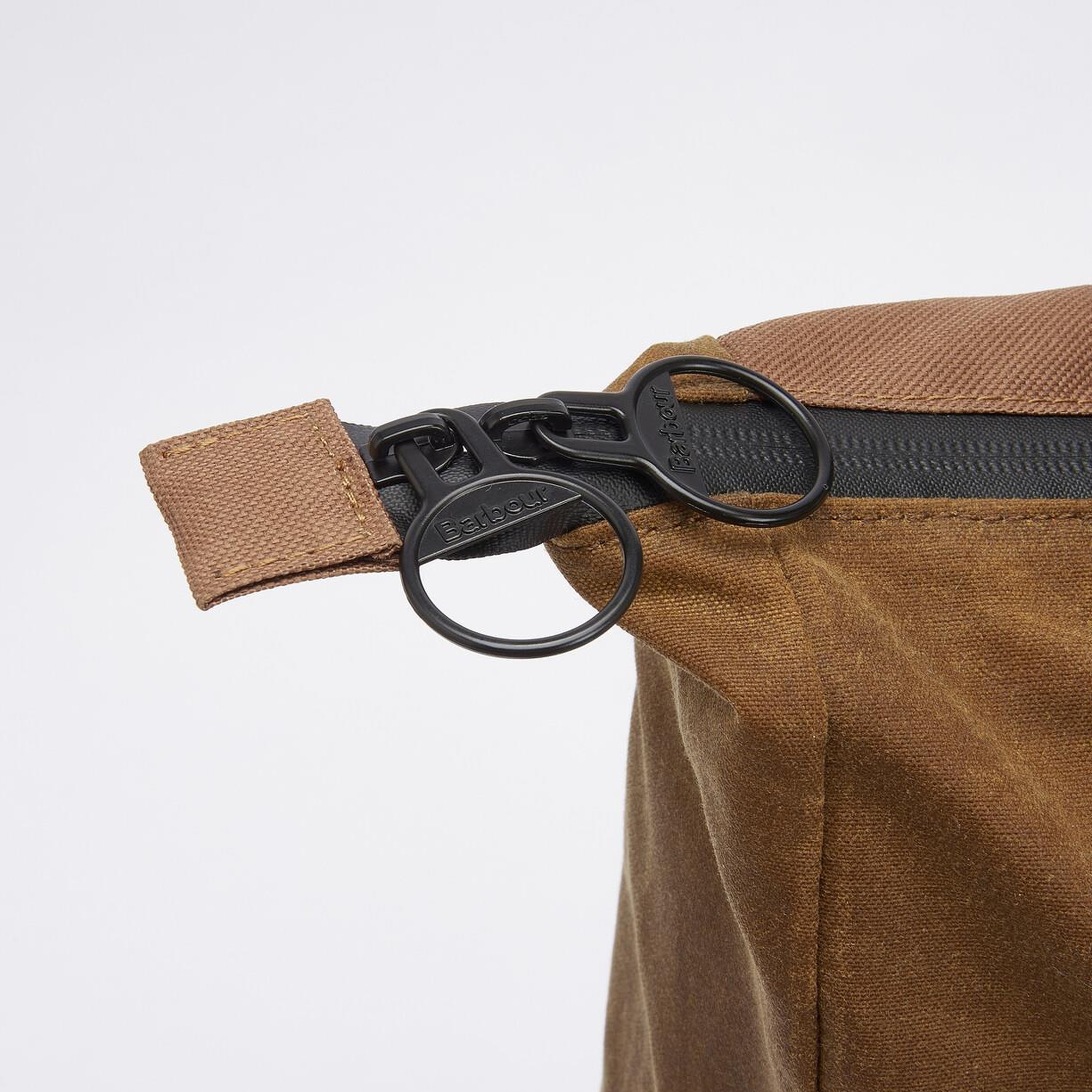 Barbour Field Yağlı Sırt Çantası