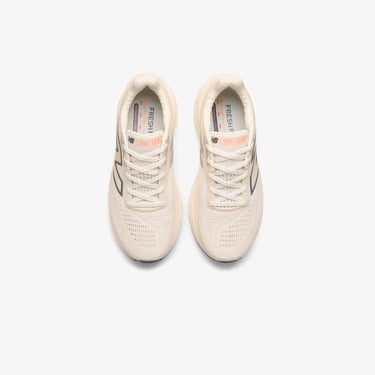  New Balance 1080 Kadın Beyaz Koşu Ayakkabısı