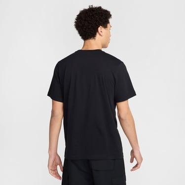  Nike Sportswear Swoosh Erkek Siyah T-Shirt