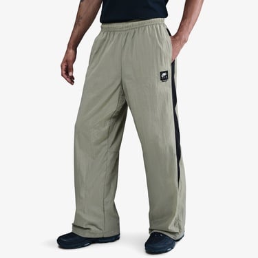  Nike Air Woven Erkek Yeşil Eşofman Altı