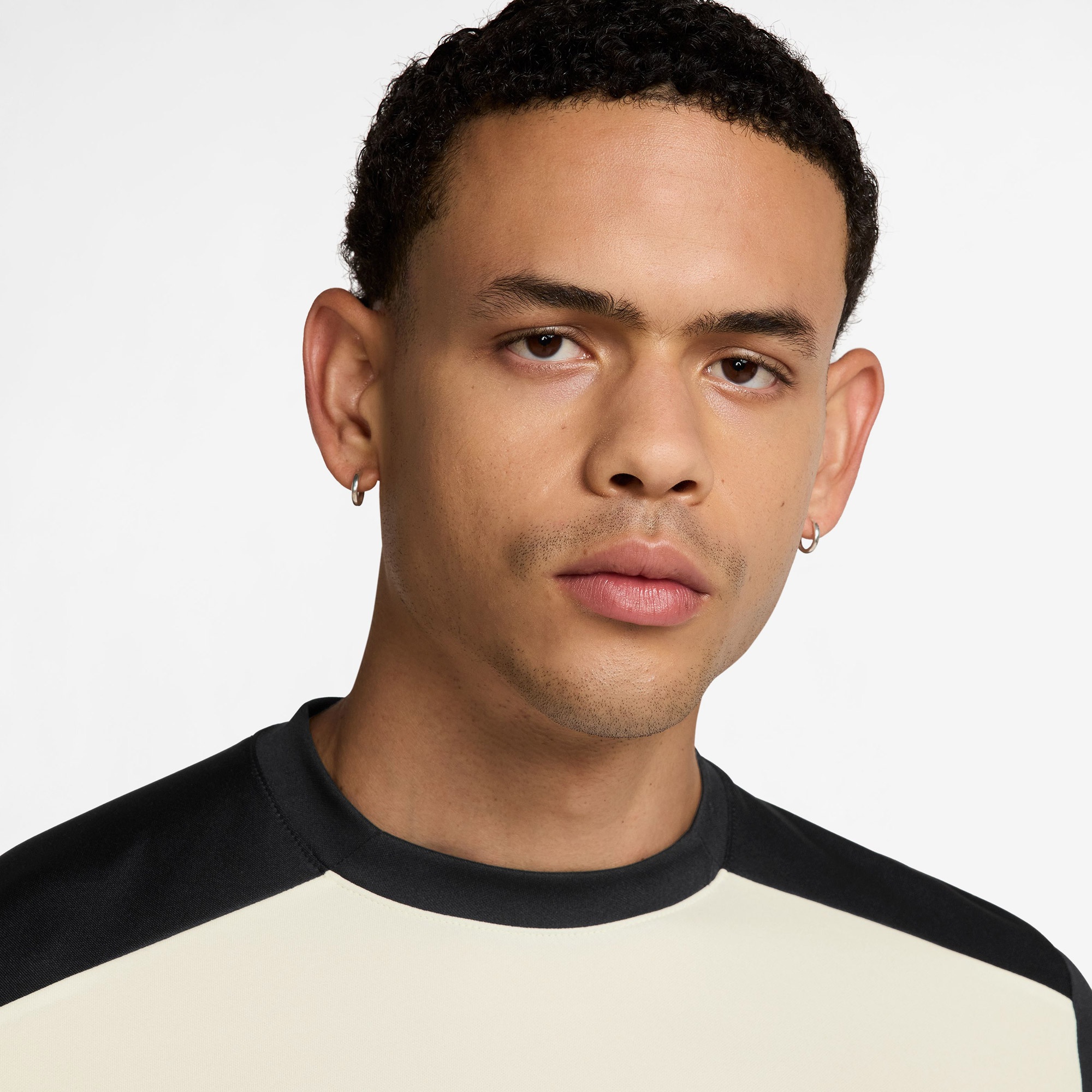 Nike Dri-Fit Academy Erkek Krem Rengi T-Shirt