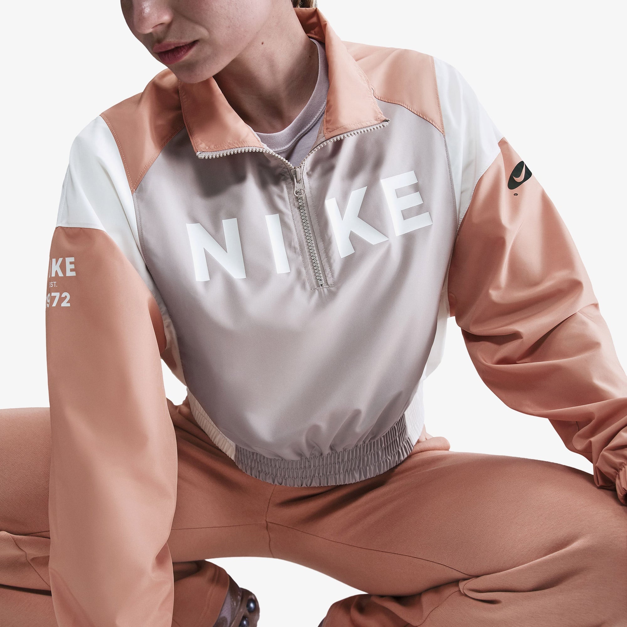 Nike Sportswear Classics Woven Remix Kadın Gri Sweatshirt
