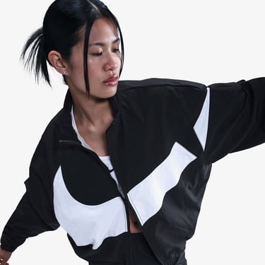  Nike Sportswear Logo Kadın Siyah Ceket