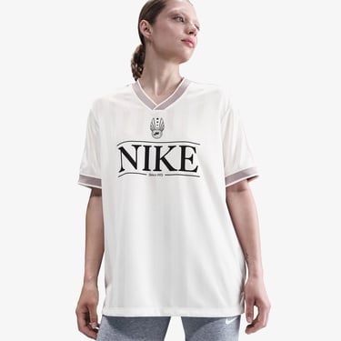  Nike Sportswear Jersey Kadın Beyaz T-Shirt