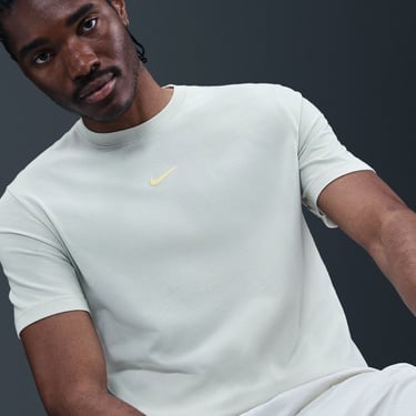  Nike Sportswear Erkek Gri T-Shirt