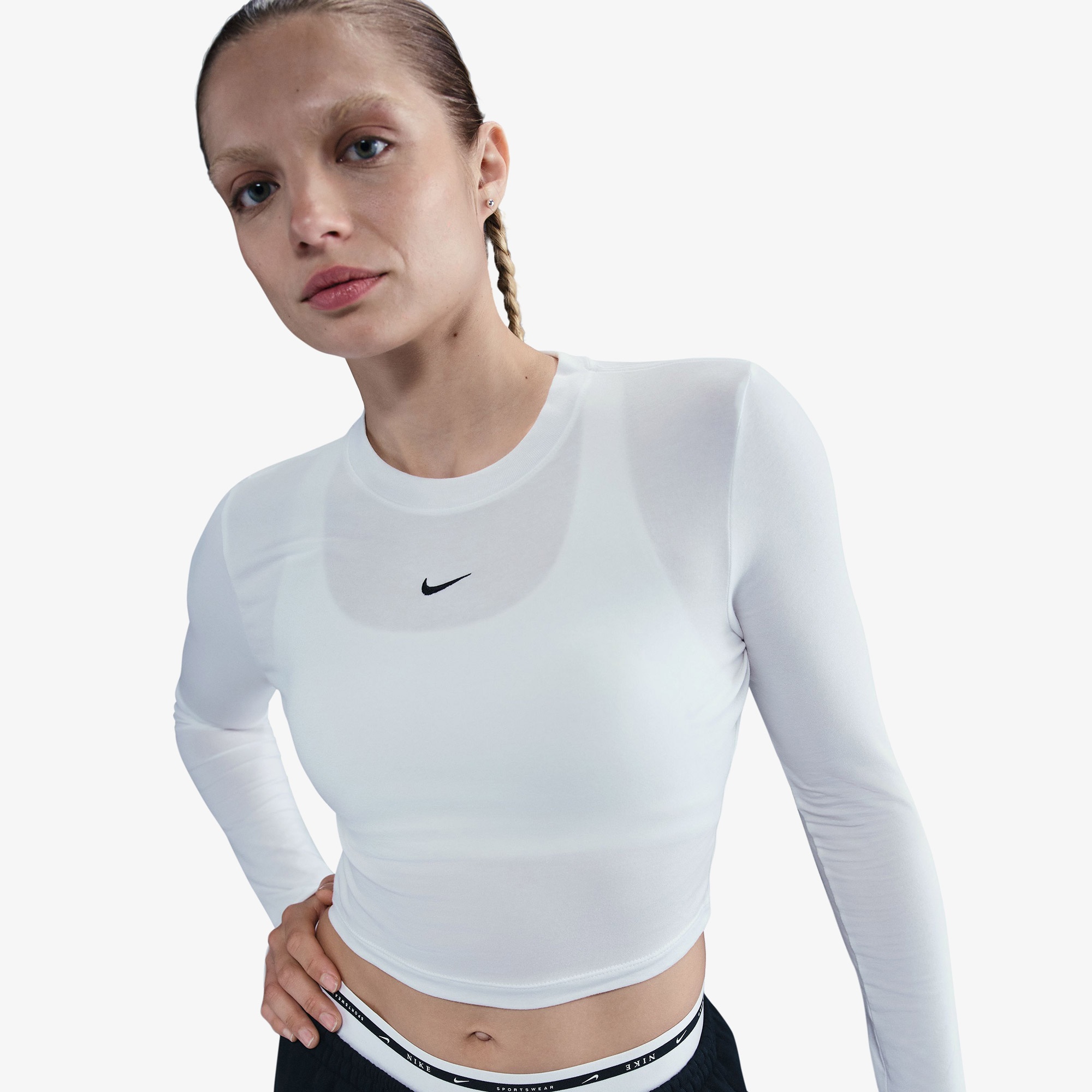 Nike Sportswear Chill Knit Kadın Beyaz T-Shirt