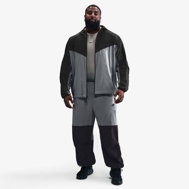  Nike Tech Woven Erkek Gri Ceket