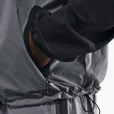  Nike Tech Woven Erkek Gri Ceket