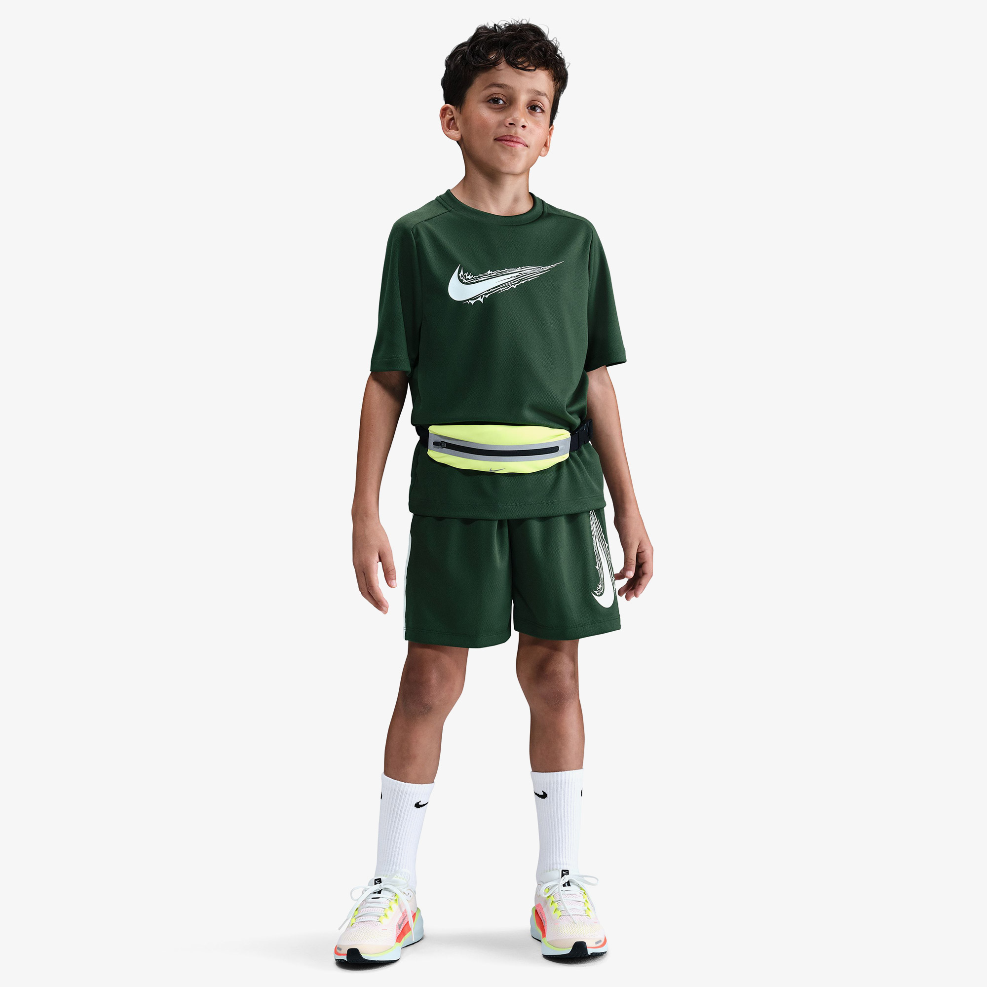  Nike Dri-Fit Multi Çocuk Yeşil T-Shirt