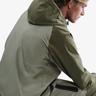  Nike Tech Woven Erkek Yeşil Ceket