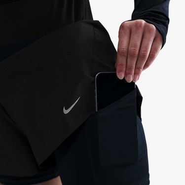  Nike Swift Dri-Fit Kadın Siyah Şort