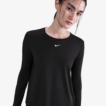  Nike One Classic Dri-Fit Kadın Siyah T-Shirt