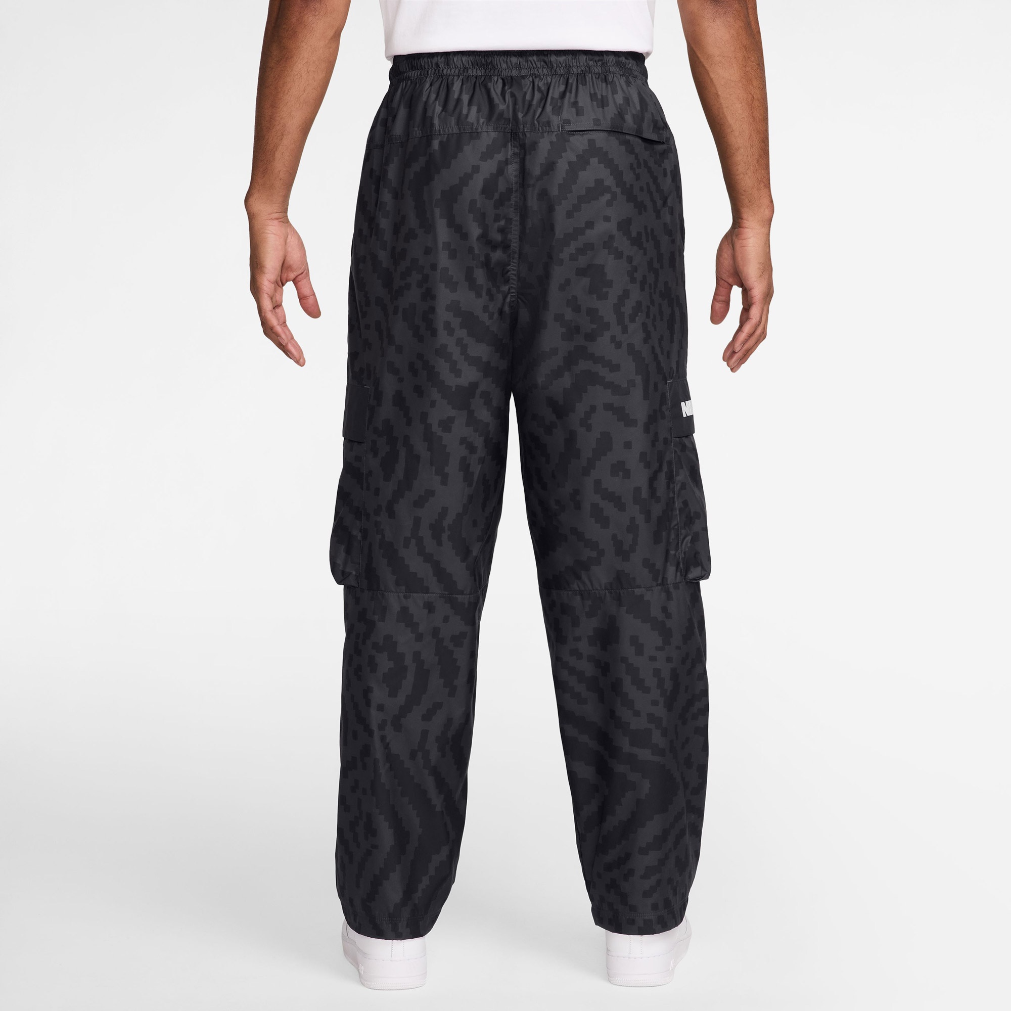 Nike Air Woven Cargo Erkek Siyah Eşofman Altı