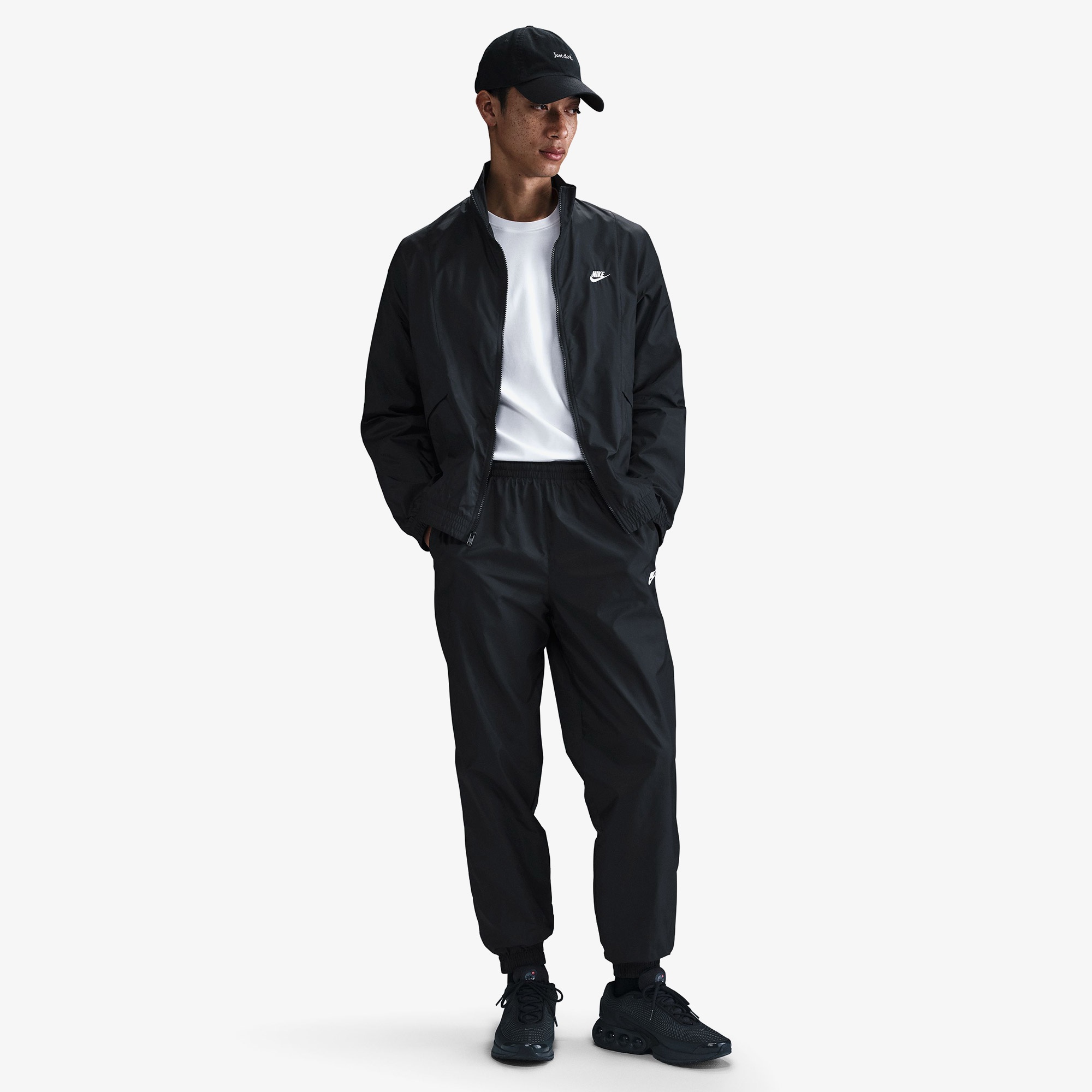 Nike Club Woven Erkek Siyah Eşofman Takımı