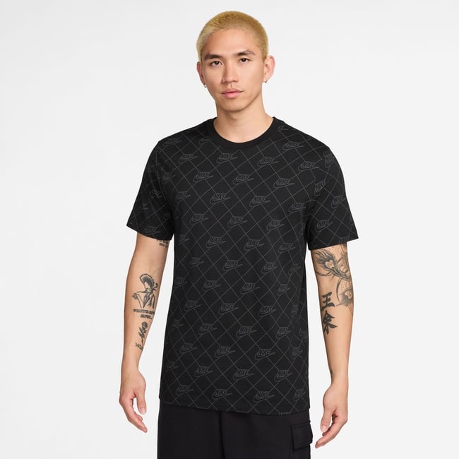  Nike All Over Printed Seasonal Club Erkek Siyah T-Shirt