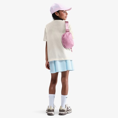  Nike Sportswear Trend Çocuk Krem Rengi T-Shirt