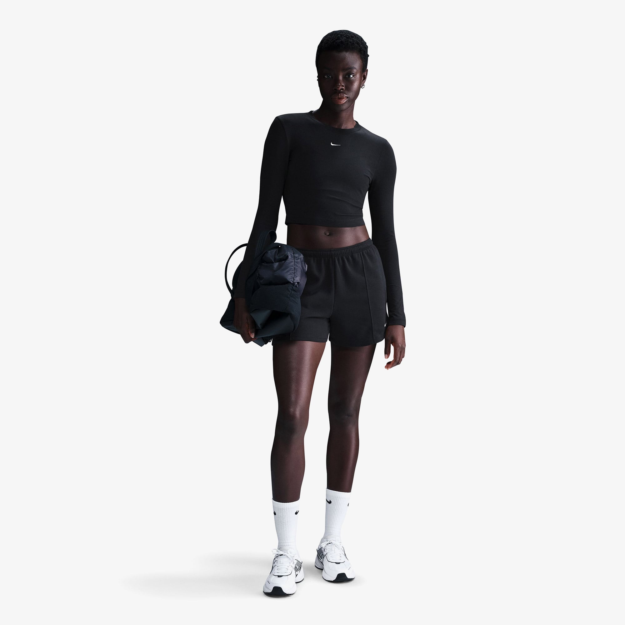  Nike Sportswear Chill Knit Kadın Siyah T-Shirt