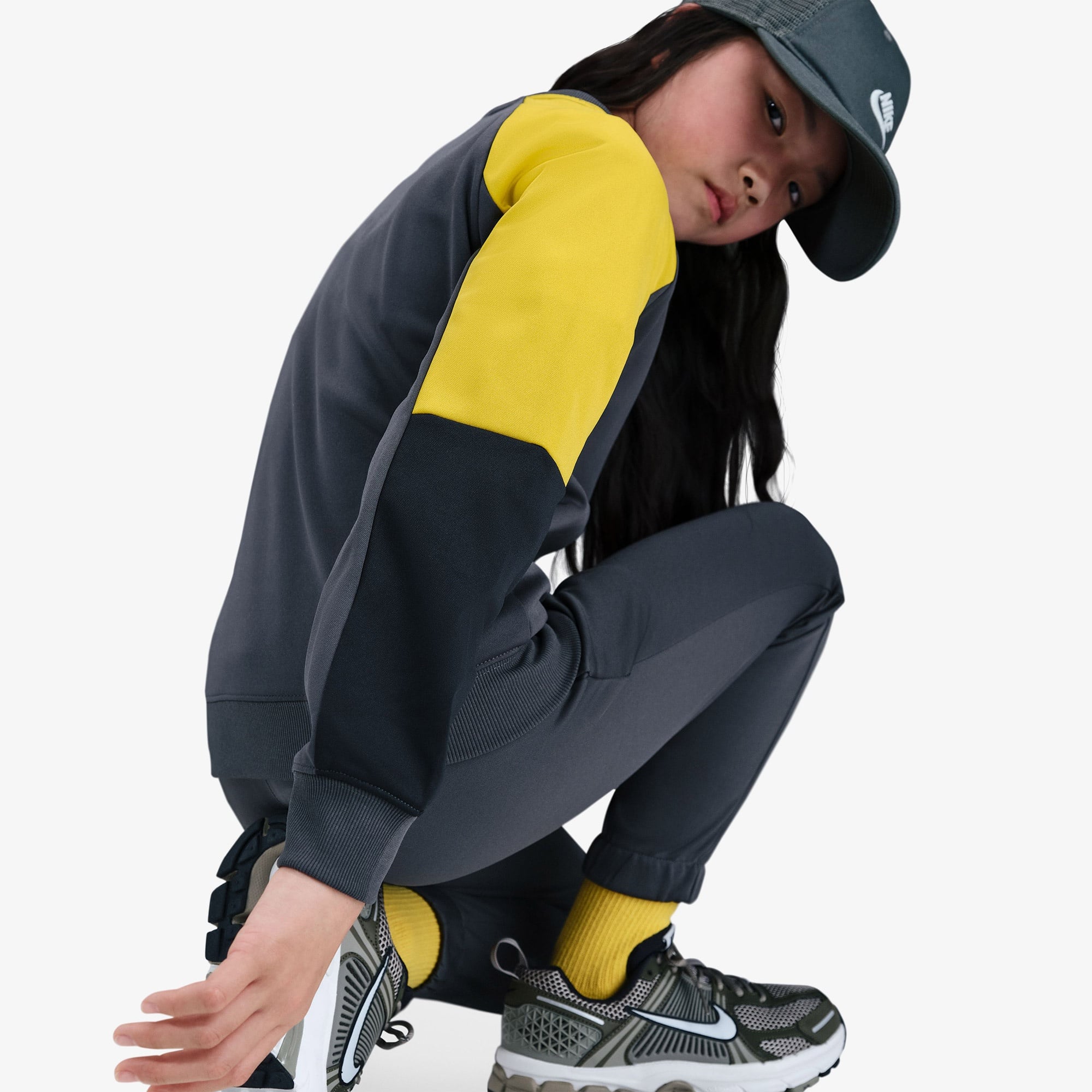 Nike Sportswear Dri-Fit Crew Çocuk Gri Eşofman Takımı