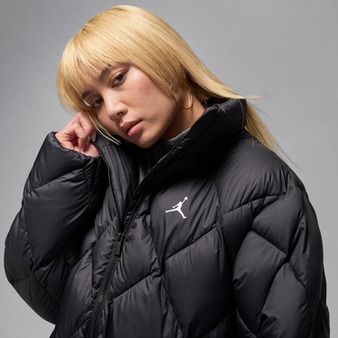  Jordan Brooklyn Puffer Kadın Siyah Mont
